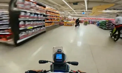 如何制作第一人称视角（FPV）40秒一镜到底 AI 视频