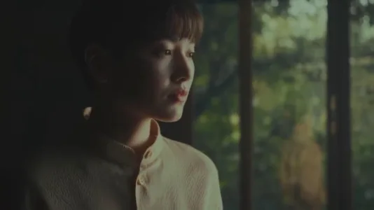 AI 科幻短片《艾娃》