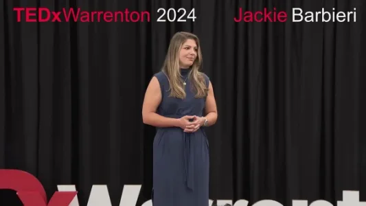 Ted 演讲：如何让 AI 帮助我们像超人一样思考