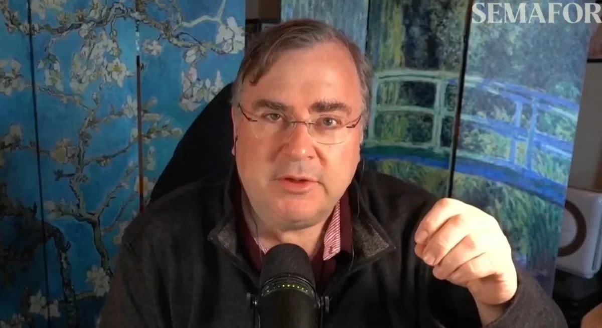 Reid Hoffman 点评“tokenmaxxing”争议