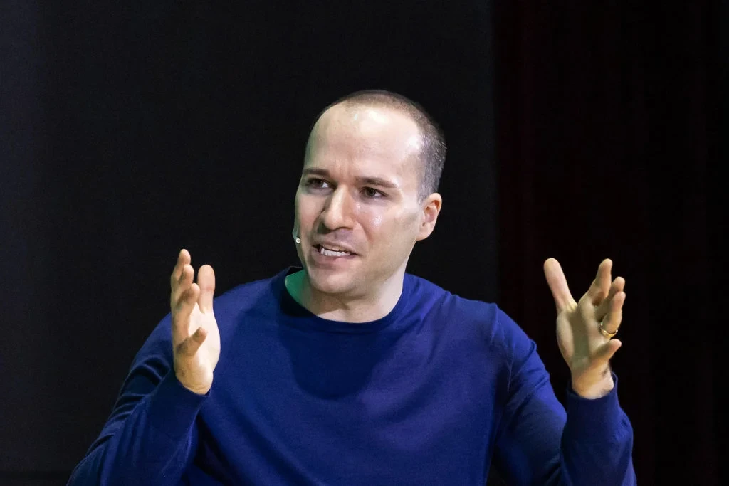 OpenAI 发布 GPT-5.5 ，向 AI“超级应用”迈出关键一步